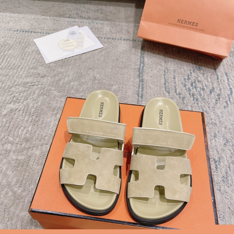 H**mes slippers